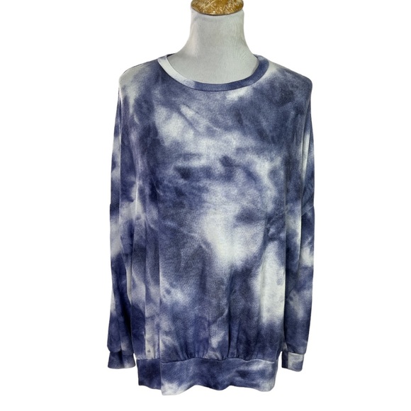 TALULAH Tops - Talulah Blue and White Oversized Relaxed Fit Sweatshirt Size Small